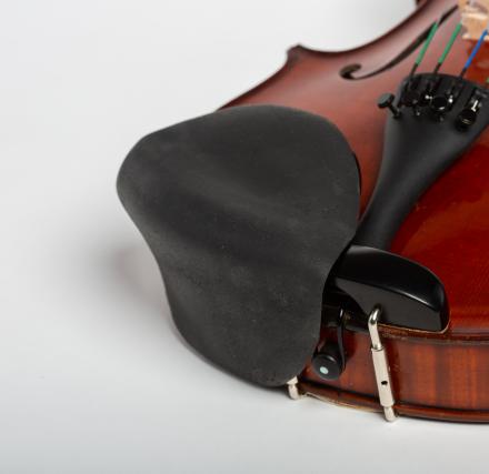 Strad Pad - latexov potah podbradku - ern